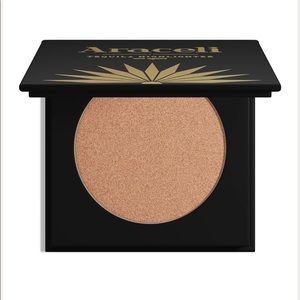 ARACELI BEAUTY Tequila Highlighter in Reposado